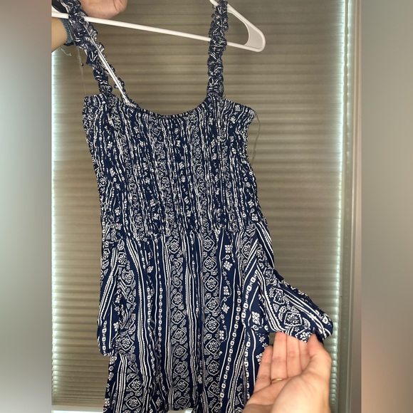 Women’s Blue Patterned Romper with Pockets - Picture 4 of 4